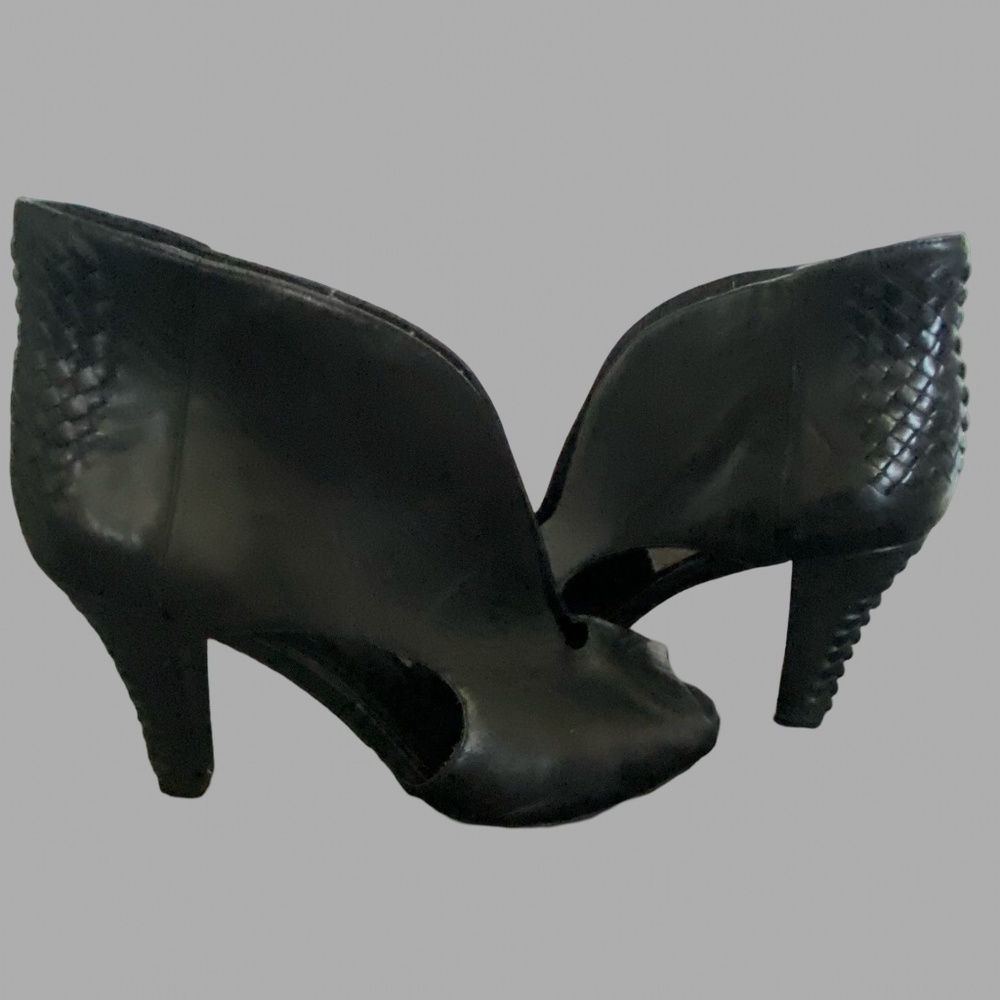 Elliott Lucca  Allesandra Black Leather Woven Open Toe Heels. Sz 10